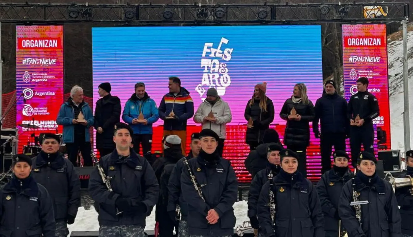 Municipio de Ushuaia participó activamente de la Fiesta Nacional del Invierno.