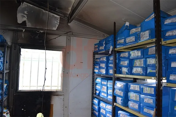 El área de Informática y Archivo, consumida por el fuego.