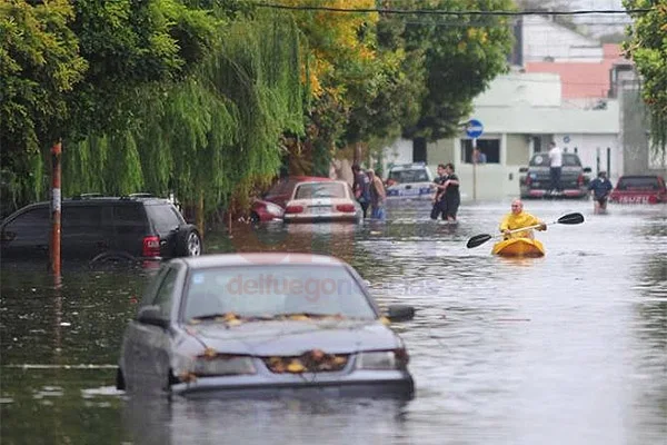 La Plata sufrió una de las peores inundaciones de las últimas décadas.