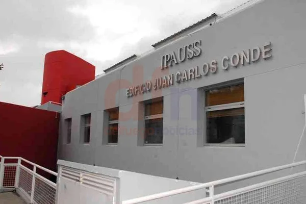 La sede del IPAUSS en Ushuaia, tomada por jubilados enfurecidos.