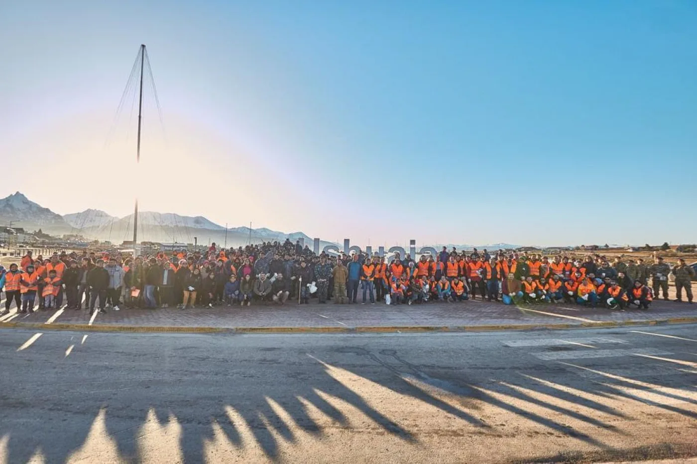 Municipio de Ushuaia realizó una jornada de limpieza y barrido e la ciudad.