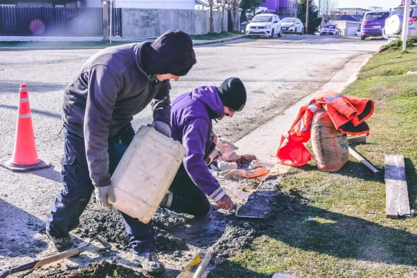 Readecúan la circulación vial en acceso al barrio Pipo