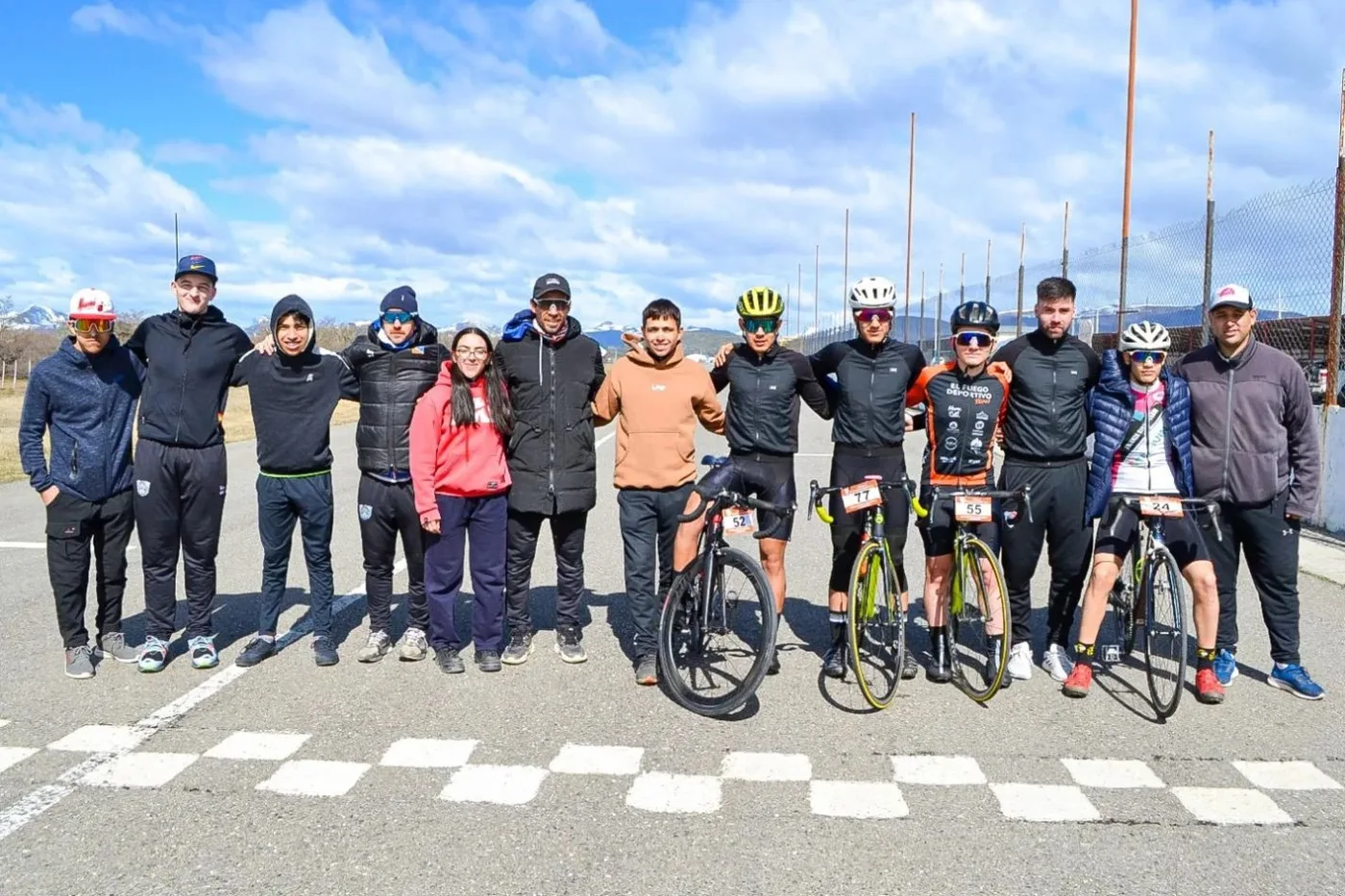En el Autódromo Carlos Romero de Tolhuin, se llevó a cabo la conformación del seleccionado provincial de ciclismo ruta.