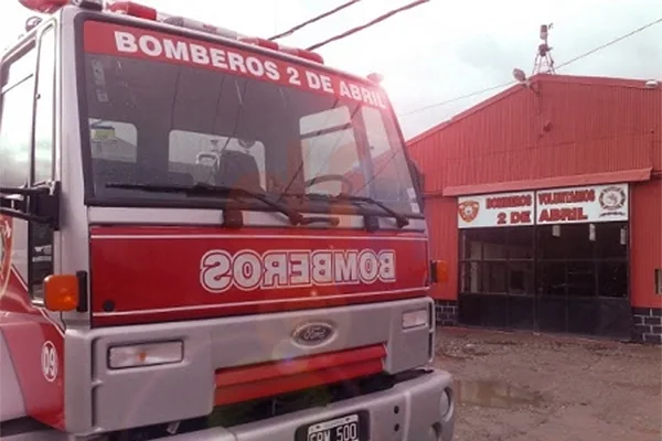 Bomberos Voluntarios, enojados con Prefectura Naval Argentina porque no se les permitió el ingreso