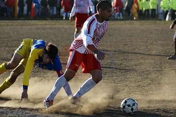 Con poco, Petrolero Austral le ganó a Real Madrid.