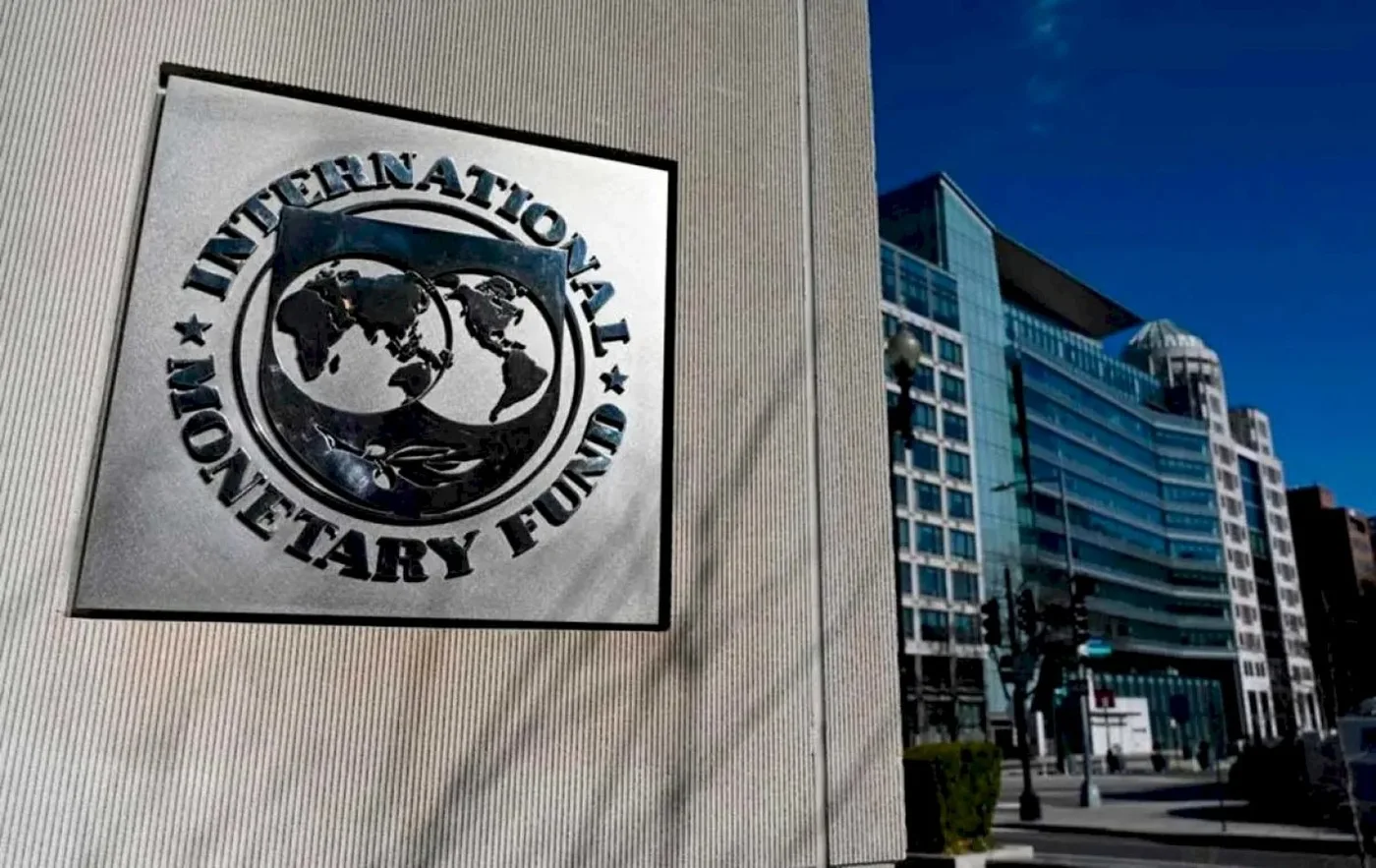 El FMI respaldó a Milei y pidió un Banco Central "fuerte" para combatir la inflación.