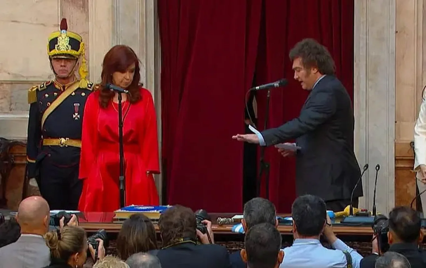 Javier Milei asumió como presidente