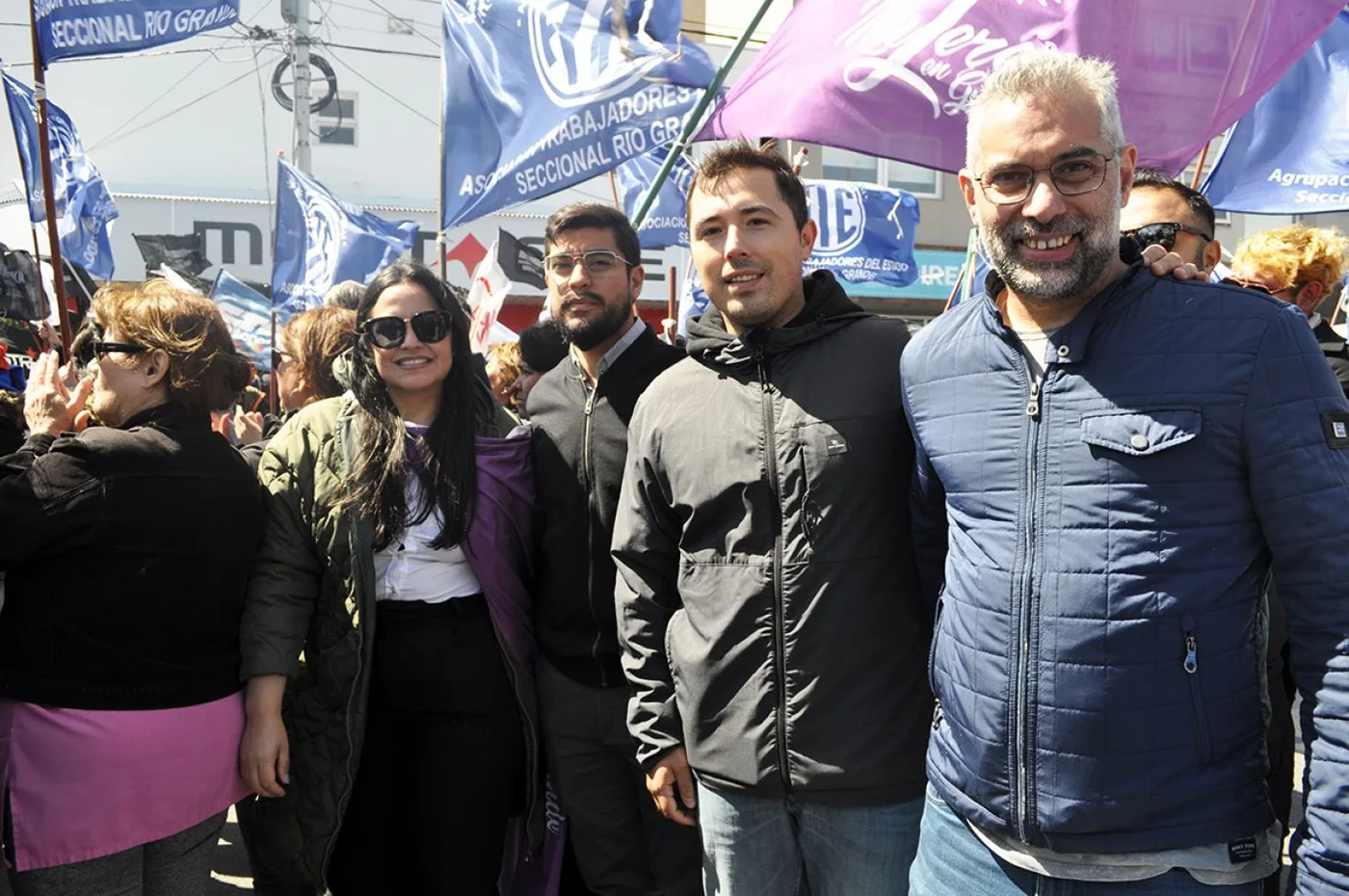 Arce, Bogado, Ferro y Lapadula, en la manifestación contra el DNU del presidente Javier Milei.
