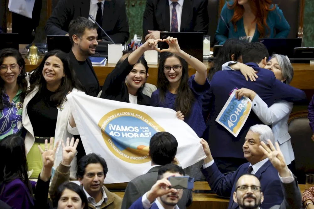 Chile aprueba la reducción de jornada laboral a 40 horas semanales