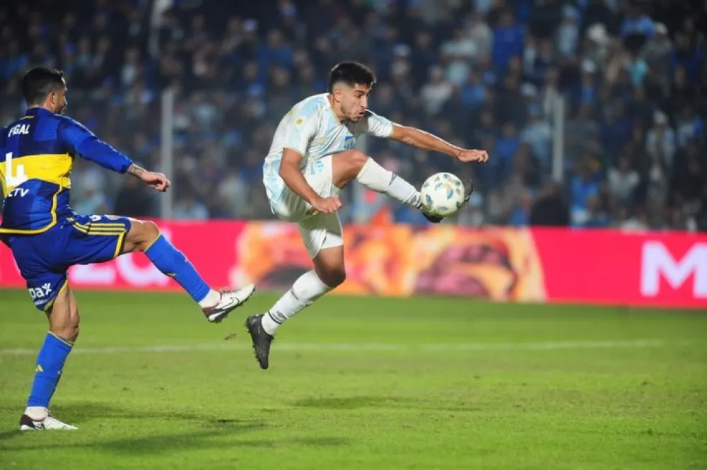 Boca perdió ante Atlético Tucumán e inició la Liga Profesional con el pie izquierdo