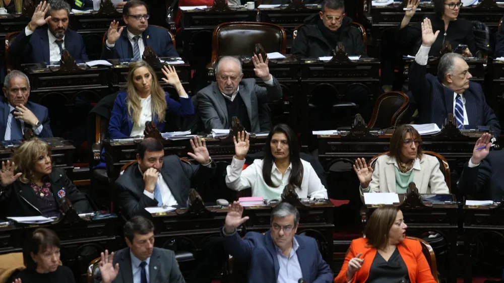 La Cámara de Diputados rechazó eliminar jubilaciones de privilegio.