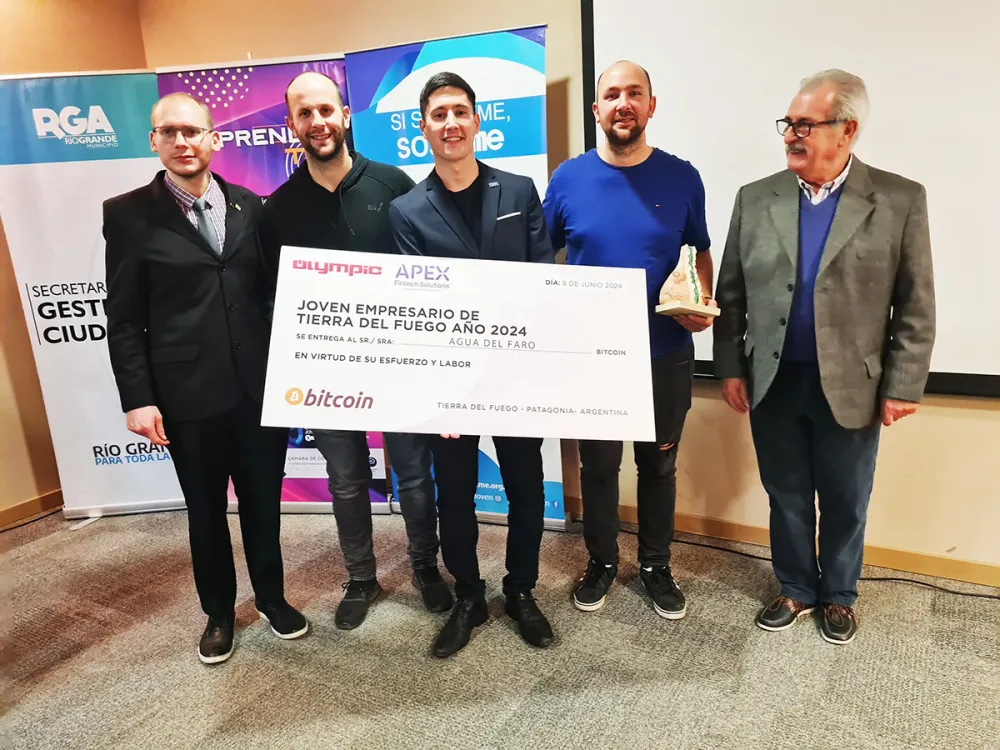 “Agua del Faro” ganó el Premio Joven Empresario Fueguino 2024