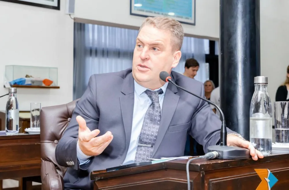 Von der Thusen pidió informe sobre las pensiones RUPE.