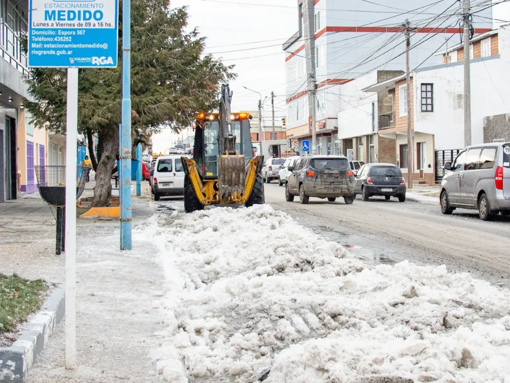 El municipio continúa trabajando en calles y espacios públicos