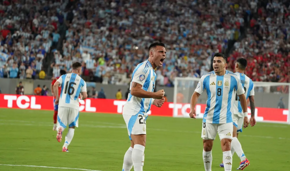 Con un agónico gol de Lautaro, Argentina derrotó a Chile y se metió en los cuartos de final de la Copa América 2024.