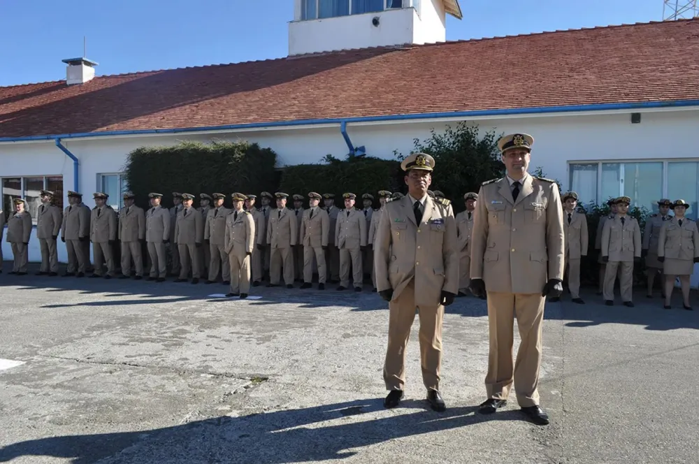 Prefectura Naval Argentina busca Técnicos