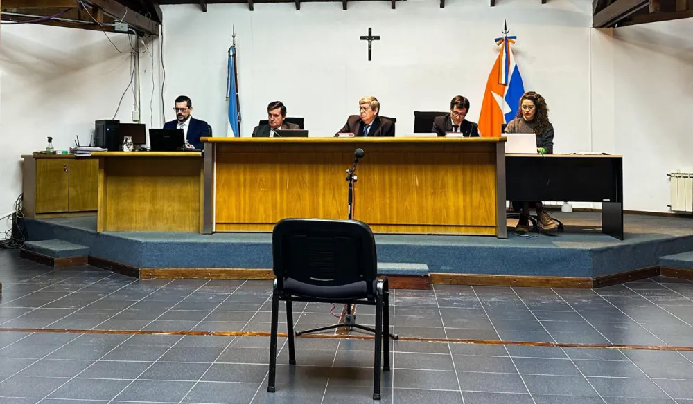Tribunal de Juicio en lo Criminal del Distrito Judicial Sur .