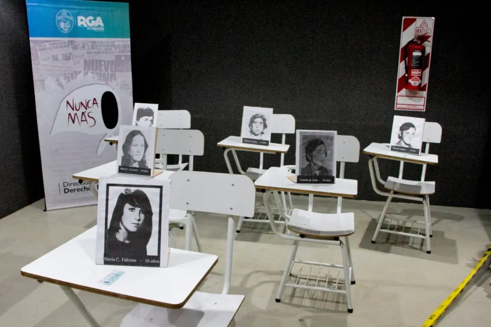 Estudiantes participaron de un cine-debate sobre la Noche de los Lápices