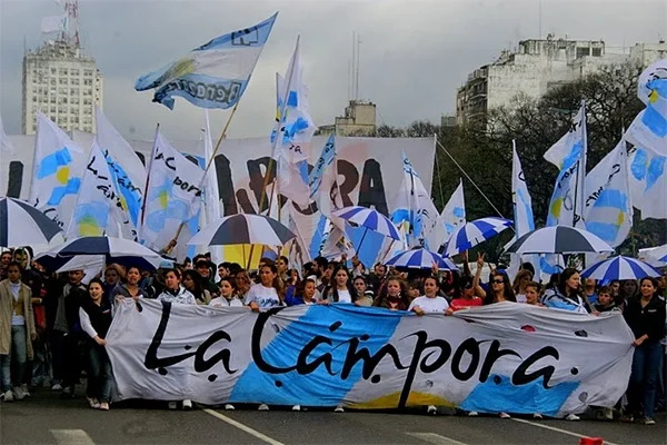 El joven fueguino amenazado participó de un acto liderado por La Cámpora.