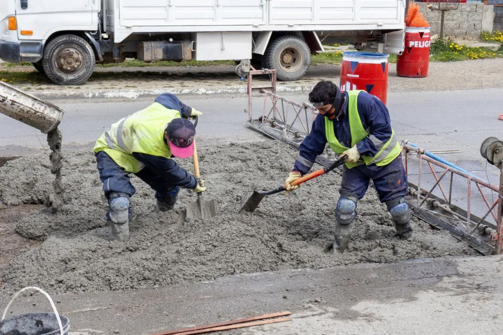 El plan de obras en Río Grande avanza para mejorar las calles de la ciudad