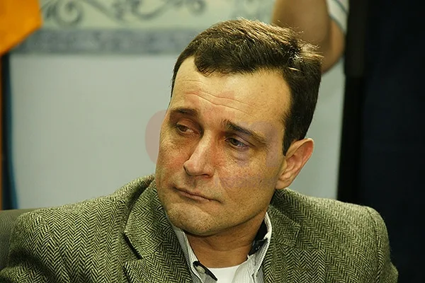 Fabio Marinello ya no presidirá el bloque oficialista en el Parlamento.
