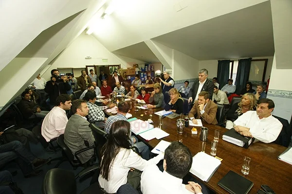 Gobierno considera que si se combinan las propuestas, se puede dar aire al IPAUSS.