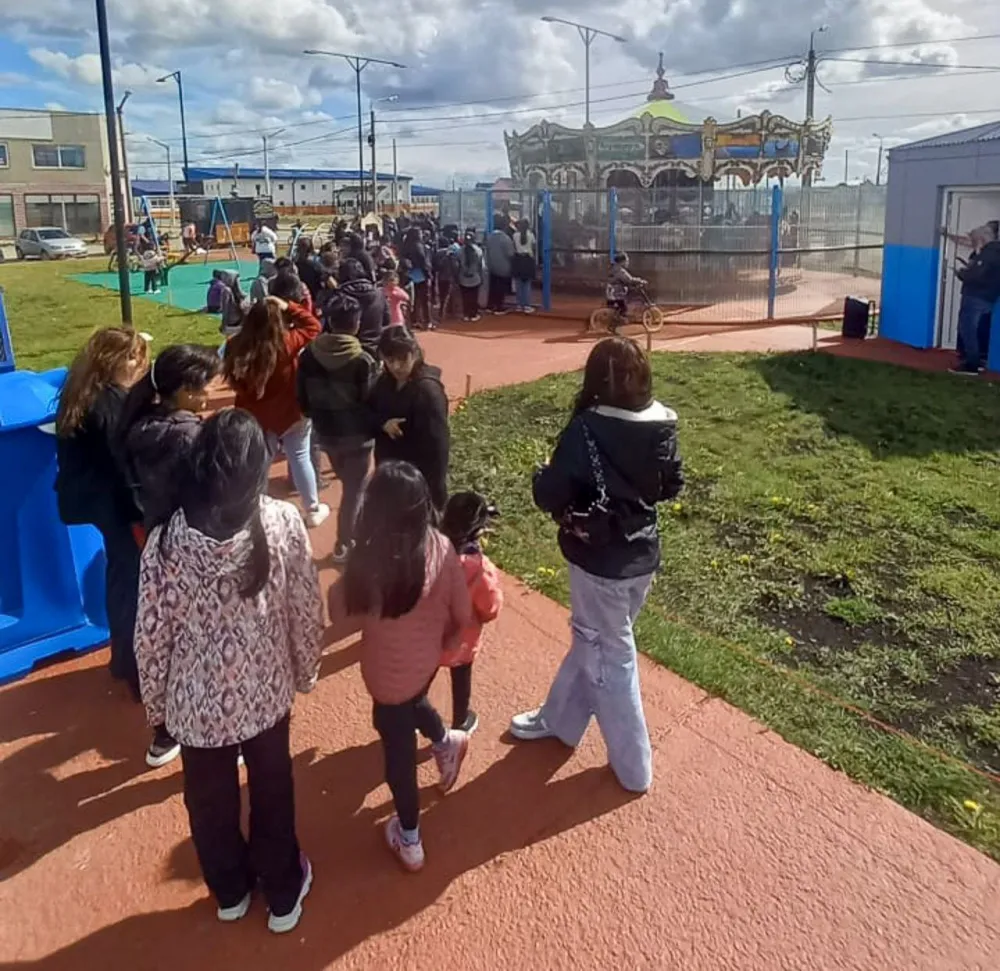 El Municipio de Río Grande ha habilitado la Calesita de Zona Sur .