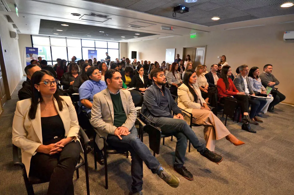 “Las capacitaciones incentivan la co-creación de normas con los vecinos”