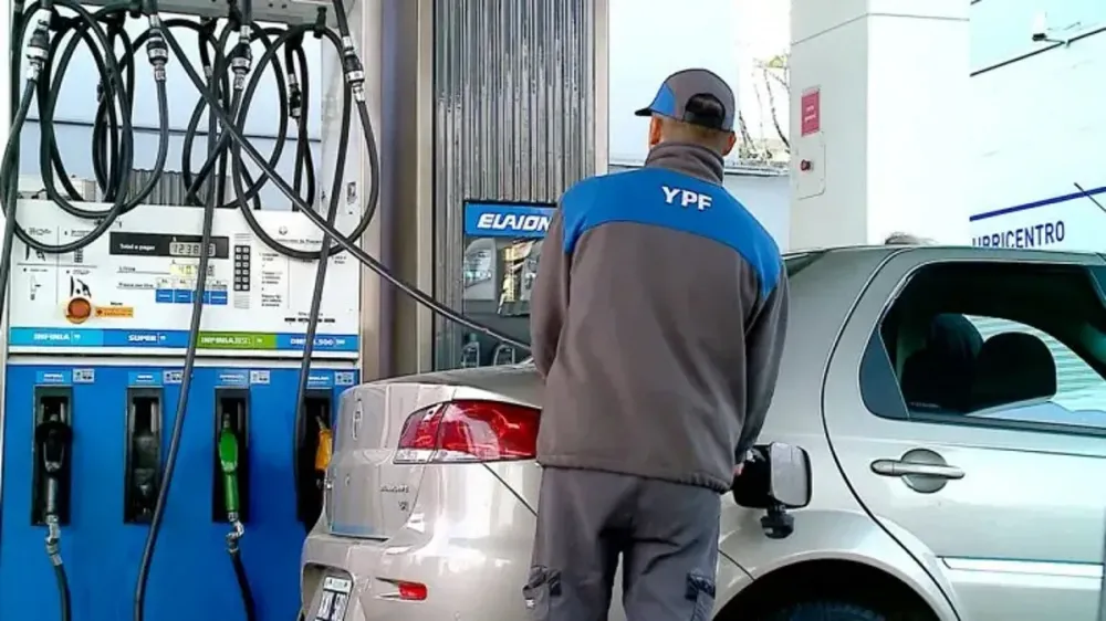 Los combustibles aumentan 1,9% en promedio en todo el país