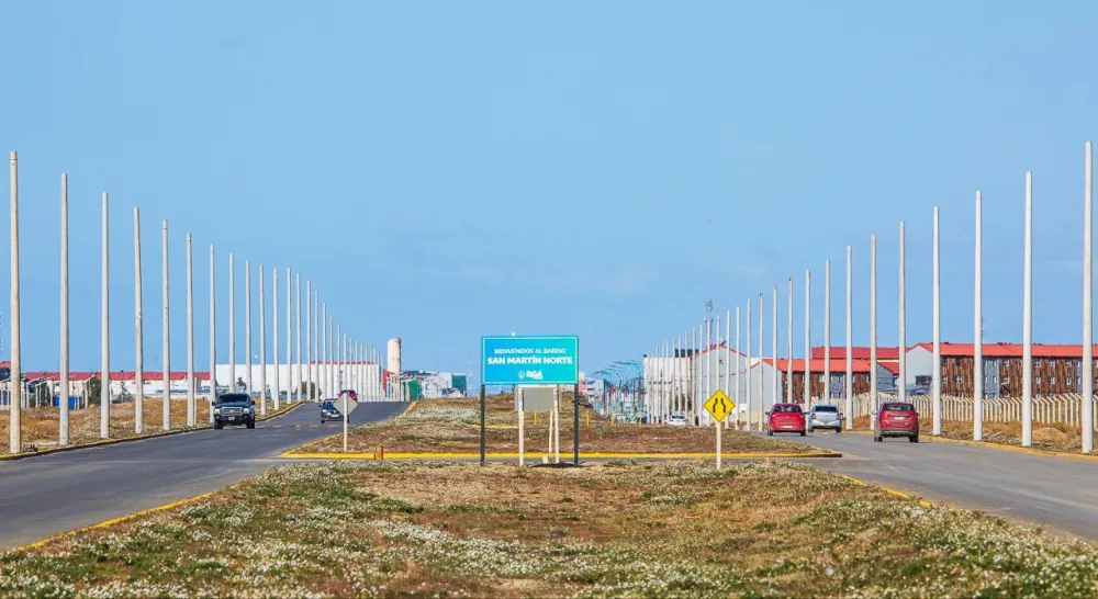 El municipio avanza con el alumbrado de la Av. San Martín Norte.