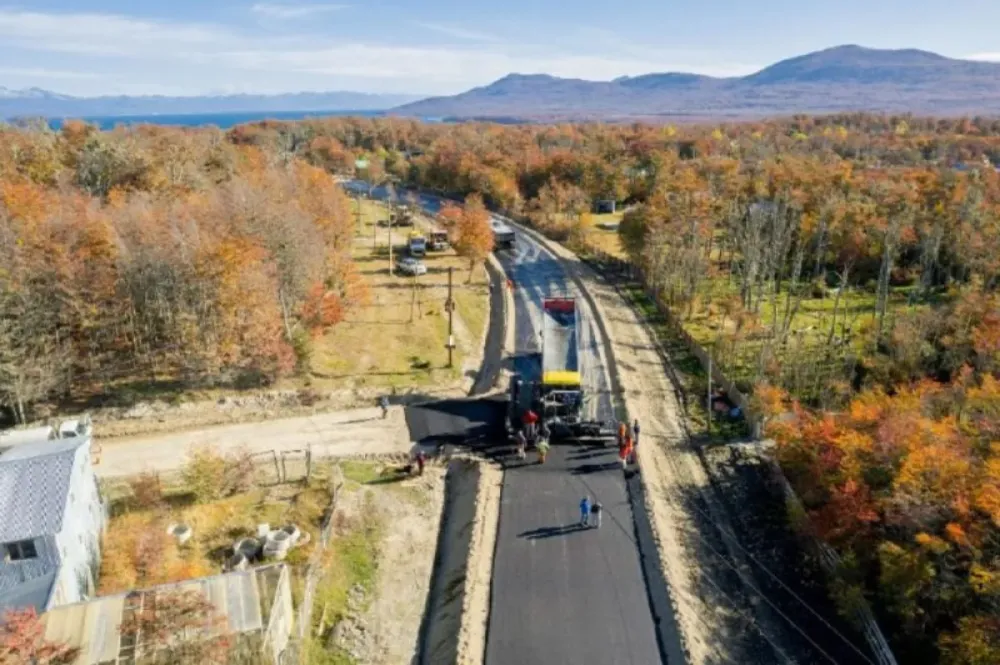 La millonaria obra vial de Tolhuin con más de $1.700 millones sin certificar