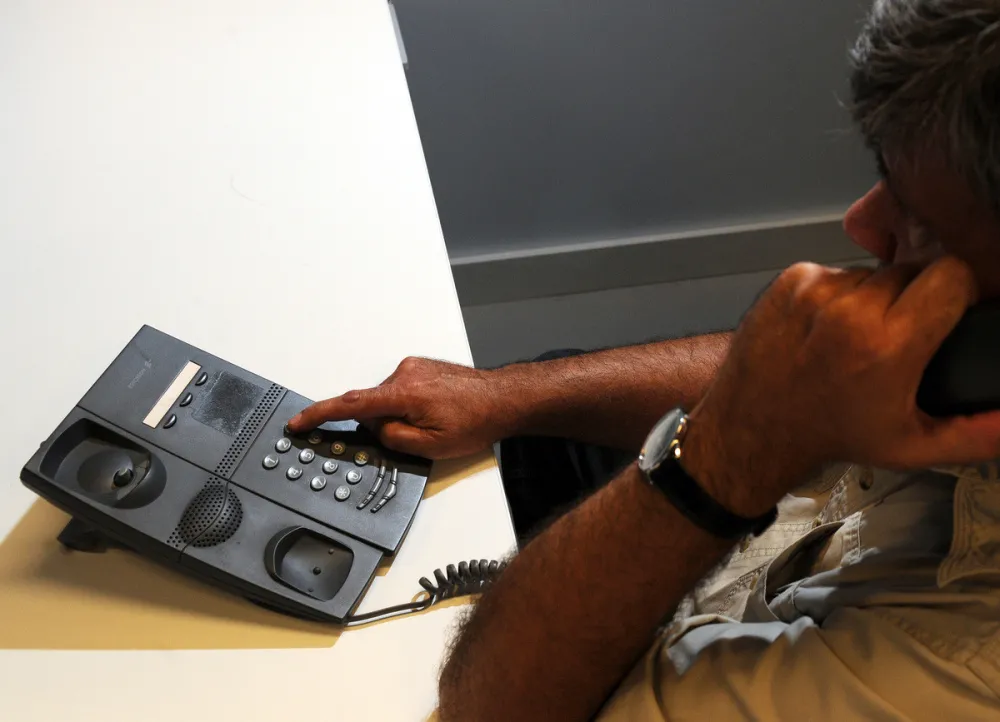 Corte de líneas telefónicas complica dependencias del Gobierno