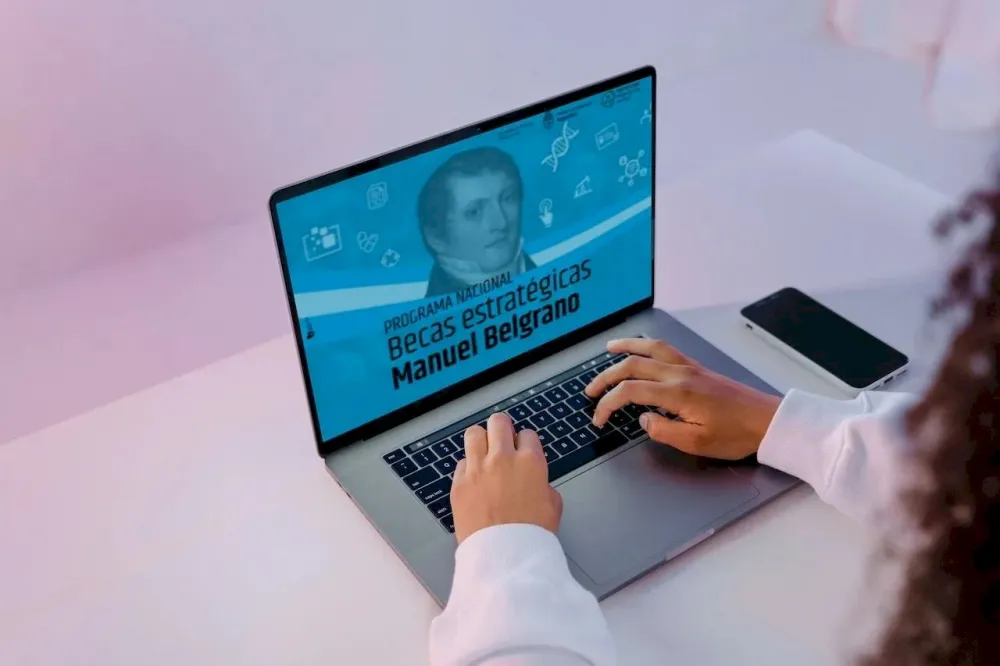 El Gobierno anunció la convocatoria del Programa Becas Manuel Belgrano 2025