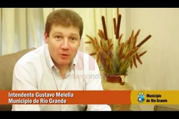 Gustavo Melella encabezó el mensaje a toda la comunidad.