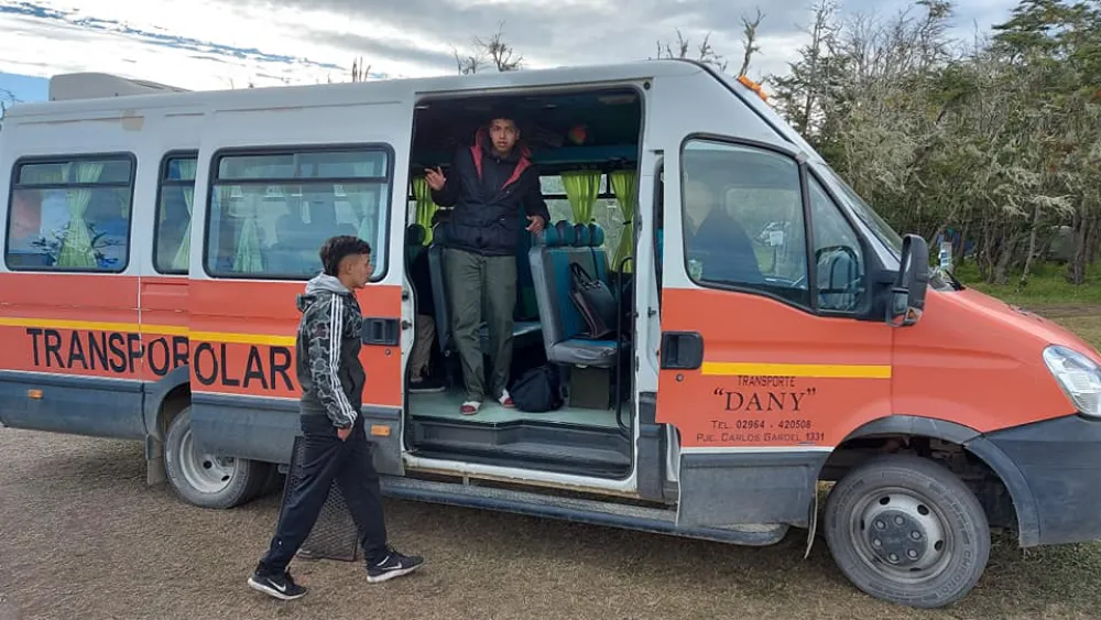 El Municipio implementa controles a transportes privados de pasajeros de empresas