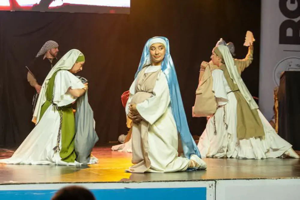 Se presentó la obra “Del Pesebre a la Cruz”