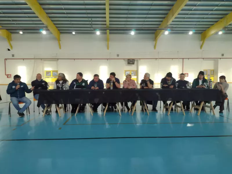 Gremios resolvieron un paro provincial en defensa de la industria