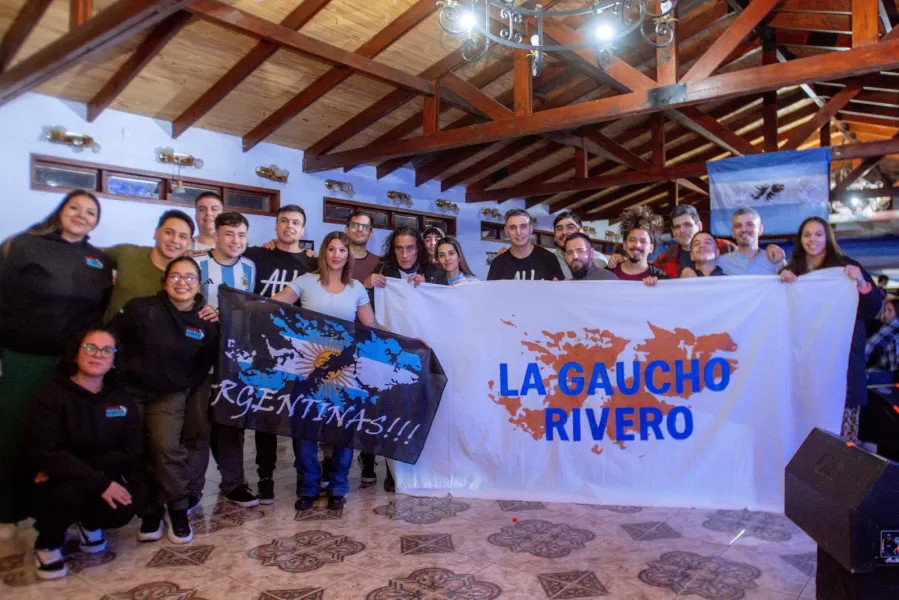 Gran festival de la Gaucho Rivero en defensa de la industria y soberanía fueguina