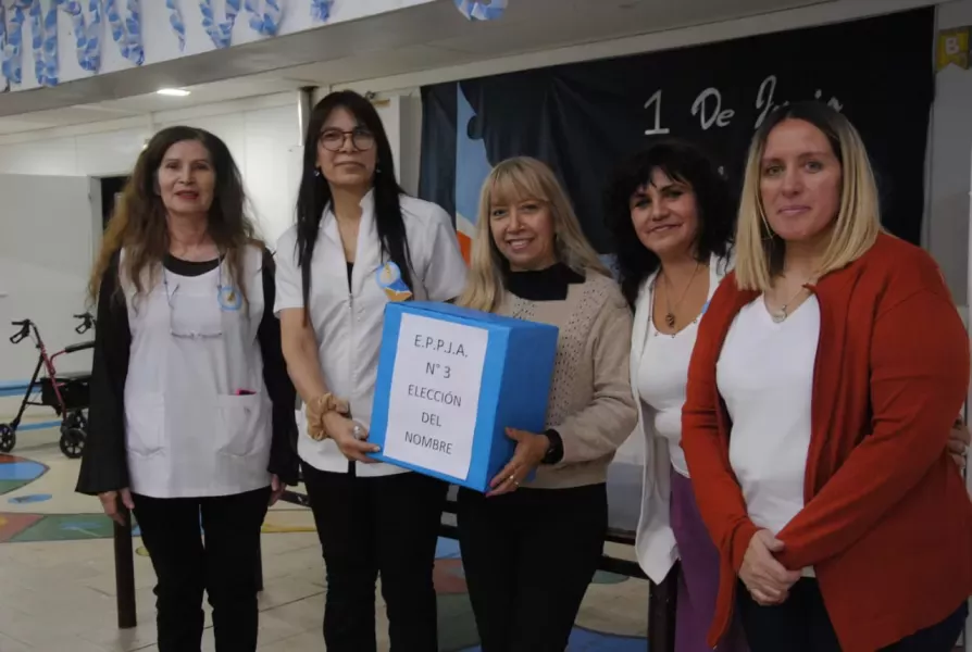 La escuela de jóvenes y adultos Nº3 eligió su nombre Selk'nam: "Hat-Sowe'n"