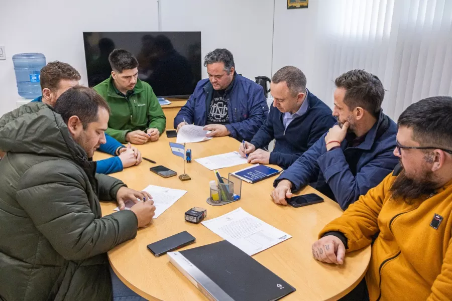 Nueva recomposición salarial para trabajadores de Obras Saitarias.