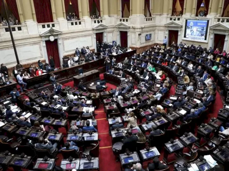 Diputados aprobó suba de jubilaciones y bono de $110.000 con ajuste por inflación
