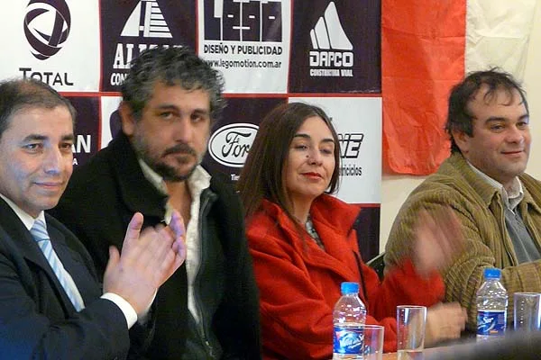Manuel Benegas, Aba Saldivia, Marcelo Cobián y José Viola, durante el acto.