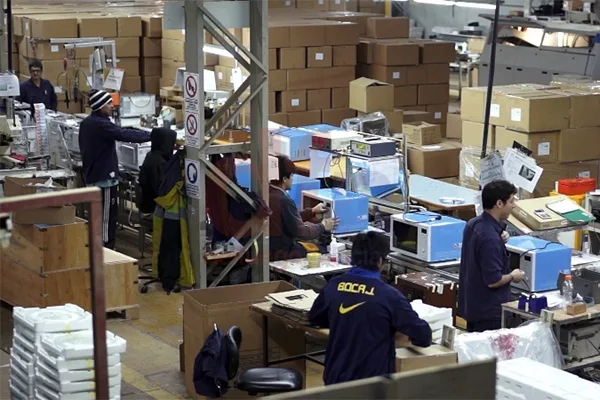La crítica más ácida a la realidad partió desde la cooperativa manejada por los trabajadores.