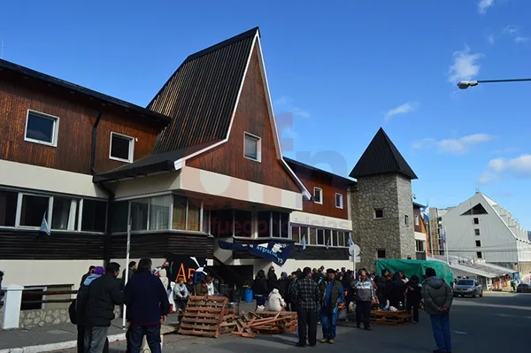 La Casa de Gobierno fue tomada por manifestantes hace casi una semana.