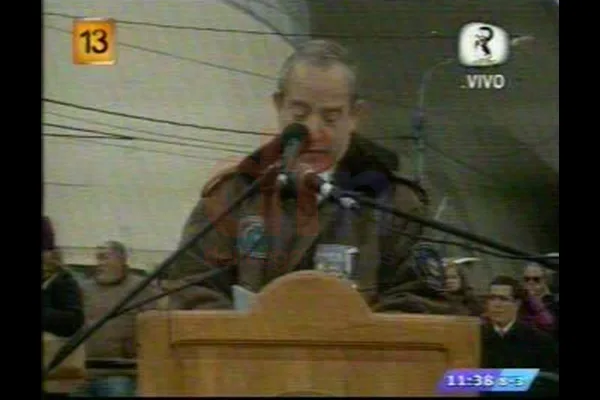 Carlos Llamas, al momento de brindar su discurso.
