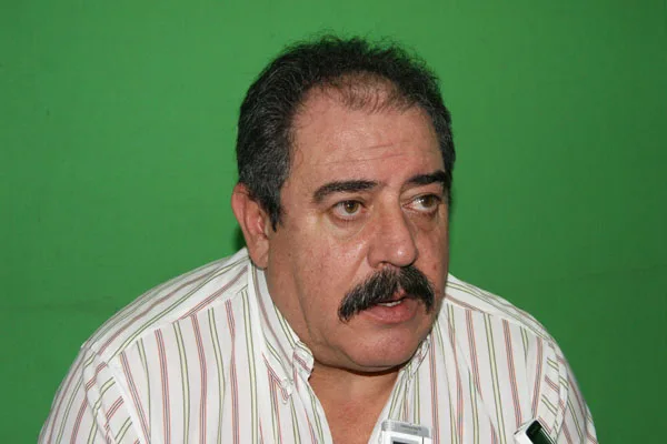 Representante del Municipio de Río Grande ante IPAUSS, Dr. Oscar Ruiz.