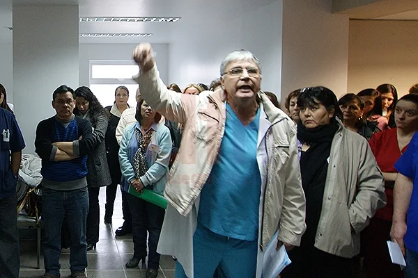 Erasmo Villarroel, uno de los más activos durante la asamblea.