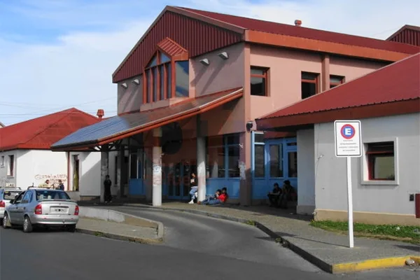 La entrega de turnos en los hospitales vuelve a ser tema polémico.