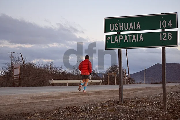 Sciurano, cada vez más cerca del ingreso a la ciudad de Ushuaia.