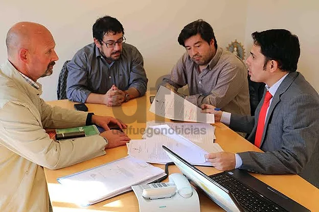 Coldorf, Garay, Oyarzo y Runín durante la reunión.